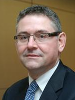 Ed WellsĿǰRSعȫЈڅRSЇŇHҪǂؽڳ(City of London)ԃСMϯҲһӢdYЈСMĳɆTRSy֮ǰEd WellsڂCȯcPϵȫͅ^QיC,֚W˹ίTĽEd WellsI_ʼhhԺǍWԺĹ̹TʿWλ